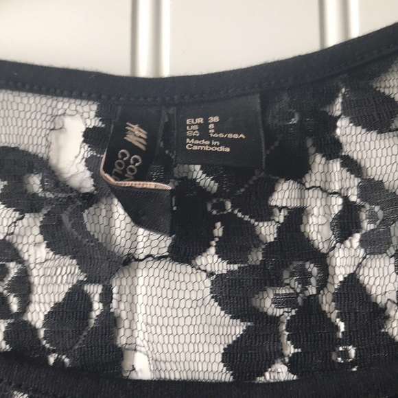 Black lace dress with long sleeves and pleating - Picture 7 of 8